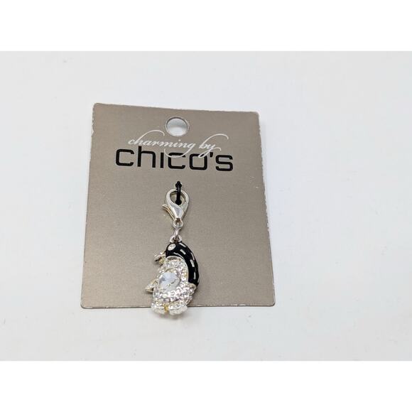 Charming by Chico's Charm Silver Tone Rhinestone Enamel Penguin Bird New - Picture 1 of 3